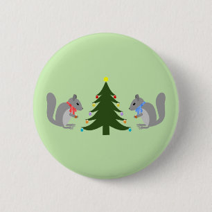 Eichhörnchen mit Weihnachtsbaum Button