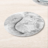 Eichhörnchen Nibbling eine Snack Runder Pappuntersetzer (Angewinkelt)