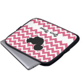 Eichhörnchen-Silhouette mit rosa Zickzack Muster Laptopschutzhülle (Vorne Knopf)