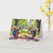 Eichhörnchen spielen Schach in einem Stadtpark Karte (Gelbe Blume)