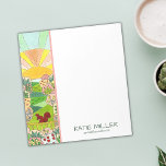 Eichhörnchen Sunrise Garden Personalisiert Notizblock<br><div class="desc">Dieses personalisierte Notizblock mit seiner hübschen Kunstkunst ist das ideale Geschenk für Eichhörnchenliebhaber und besticht durch ein kleines Eichhörnchen,  das sich im Sonnenaufgang in einem Garten voller Blume entspannen kann. Eine niedliche und kreative Art,  Ihre Notizen zu kreieren!</div>