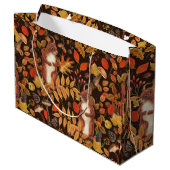 Eichhörnchen und Flora in dunkelbraun Große Geschenktüte (Rückseite Schrägansicht)