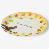 Eichhörnchen und Herbstlaube Pappteller (Schrägansicht)