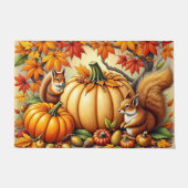 Eichhörnchen und Kürbis im Herbst Fußmatte (Vorderseite)