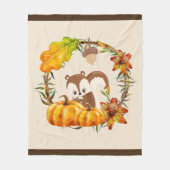 Eichhörnchen und Pumpkins Rustikaler Kranz Fleecedecke (Vorderseite)