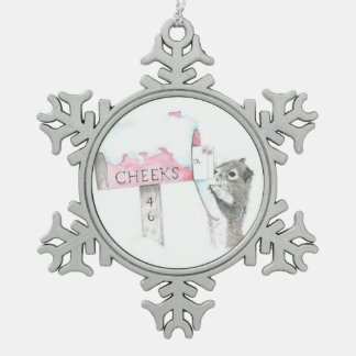 Eichhörnchenbuchstabe Schneeflocken Zinn-Ornament