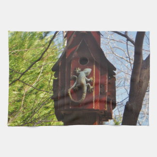 Eidechse aus abgetragenem Holz Handtuch