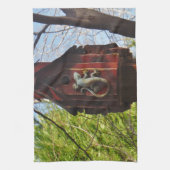 Eidechse aus abgetragenem Holz Handtuch (Vertikal)