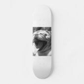 Eidechsen-Mops Skateboard (Vorderseite)