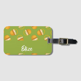 Eier in braunem Korb auf grün Gepäckanhänger