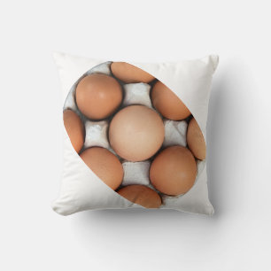 Eier in einer Schachtel Kissen