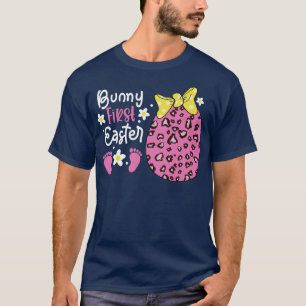 Eier Leopard Ostertag Schwangerschaft Bunny First  T-Shirt