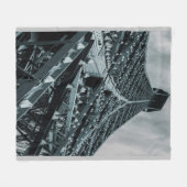 Eifelturm Paris Steel und Himmel Fleecedecke (Vorderseite (Horizontal))