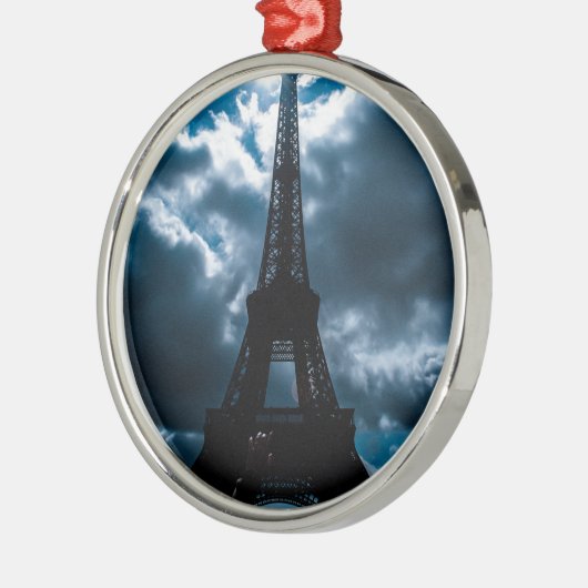 Eiffel Tower Blue Night Silbernes Ornament (Links)