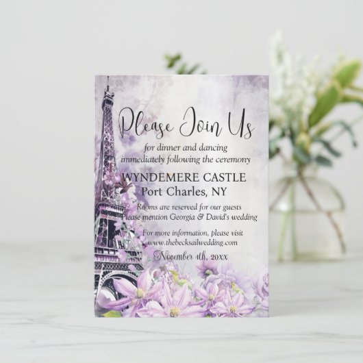 Eiffel Tower Lavender Romance QR Code Wedding Begleitkarte (Stehend Vorderseite)