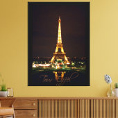 Eiffelturm bei Nacht auf ummantelten Canvas Leinwanddruck (Insitu (Wohnzimmer))