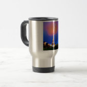 Eiffelturm bei Nachtmalerei Reisebecher (Vorderseite Links)
