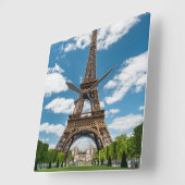 Eiffelturm Blick vom Champ de Mars Public Park Quadratische Wanduhr (Winkel)