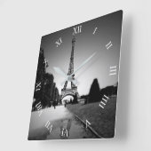 Eiffelturm im B&W Spotlight Square Wall Clock Quadratische Wanduhr (Winkel)