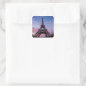 Eiffelturm in Paris, Frankreich Pink Lila Quadratischer Aufkleber (Tasche)