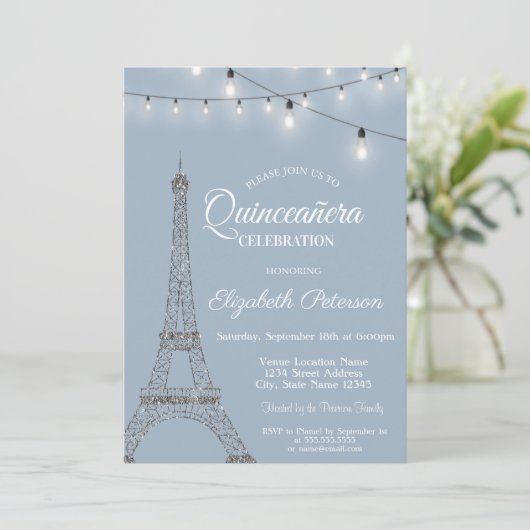 Eiffelturm, Lights Dusty Blue Quinceañera Einladung (Stehend Vorderseite)