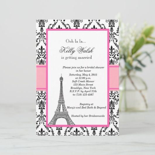 Eiffelturm Pink Paris Bridal Dusche Einladung (Stehend Vorderseite)