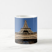 Eiffelturm von Paris in der französischen Tasse (Mittel)