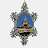 Eiffelturm von Paris in der französischen Tasse Schneeflocken Zinn-Ornament (Links)