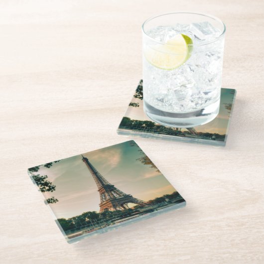 Eiffelturmwerfer Glasuntersetzer (Schrägansicht)