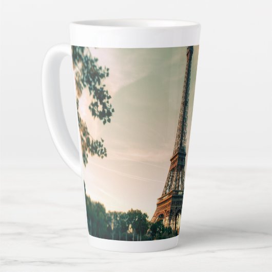 Eiffelturmwerfer Milchtasse (Linke Ecke)