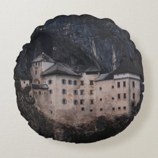 EIGE UND SCHWARZES KONKRETES HAUS RUNDES KISSEN