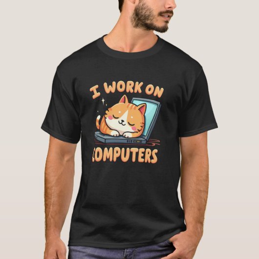Eigenartig Ich Arbeite an Computern Katze T-Shirt (Vorderseite)