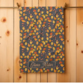 Eigene Herbstleaves und Berries Geschirrtuch