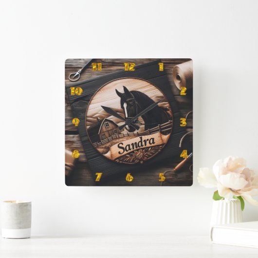 Eigene Holzbearbeitung von Pferd und Stall Quadratische Wanduhr (Zuhause)