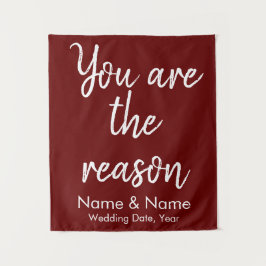 Eigener Hochzeitshintergrund für Empfang auf einem Wandteppich