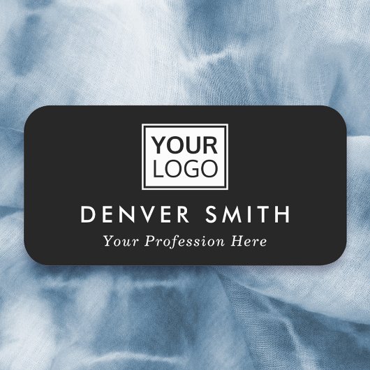Eigener Name des Logos schwarz oder in einer belie Namensschild