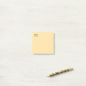 Eigener Name Modern Minimal Professionell Beige Post-it Klebezettel (Auf Schreibtisch)