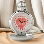 Eigenes Anfangsfarbenherz für Monogramm Coral Wate Taschenuhr<br><div class="desc">Machen Sie diese Taschenuhr zu einem besonderen personalisierten Geschenk. Es verfügt über einen korallenfarbenen Hintergrund, der das anfängliche Buchstaben Monogramm und Name zentriert auf dem Korallenherz umgeben von Punkten ergänzt. Personalisieren Sie den Text in den Vorlagenfeldern, entfernen Sie einen oder beide, oder bearbeiten Sie ihn mit dem Entwurfstool, um einen...</div>