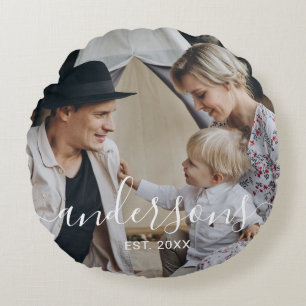 Eigenes Foto mit Familienname und Gründungsjahr Rundes Kissen