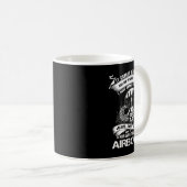 Eigenes für immer Der Titel Im Flugzeug Army Range Kaffeetasse (VorderseiteRechts)