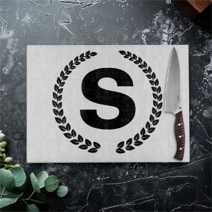 Eigenes Monogramm mit Lorbeerblättern Schneidebrett