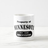 Eigenschaft von Minnesota - schwarzer Text Kaffeetasse (Mittel)