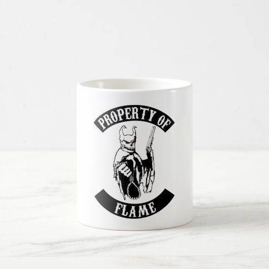 Eigentum der Flammen-Tasse Kaffeetasse (Mittel)