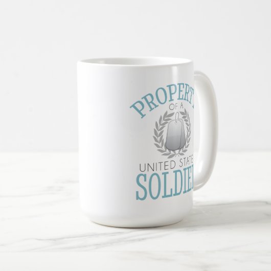 Eigentum einer US-Soldat-(aquamarinen) Tasse (VorderseiteRechts)