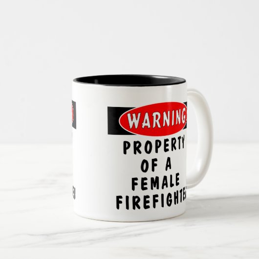 Eigentum eines weiblichen Feuerwehrmanns Zweifarbige Tasse (VorderseiteRechts)