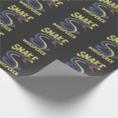 Eigentümer von Funny Snake Whisperer Animal Reptil Geschenkpapier (Ecke)