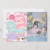 Eight is Great Rainbow Daisy Birthday Einladung (Vorderseite)