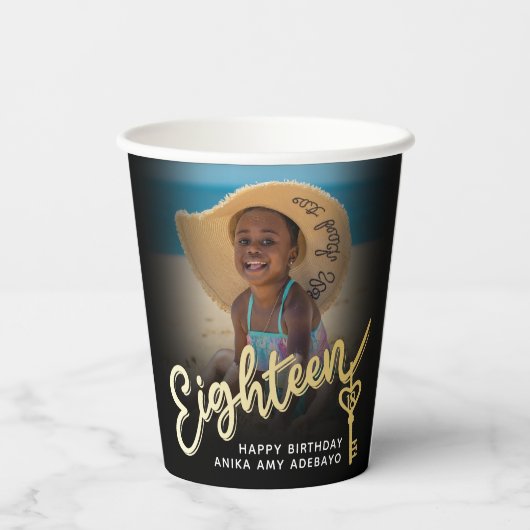 Eighteen 18th Birthday photo script gold key Pappbecher (Rückseite)