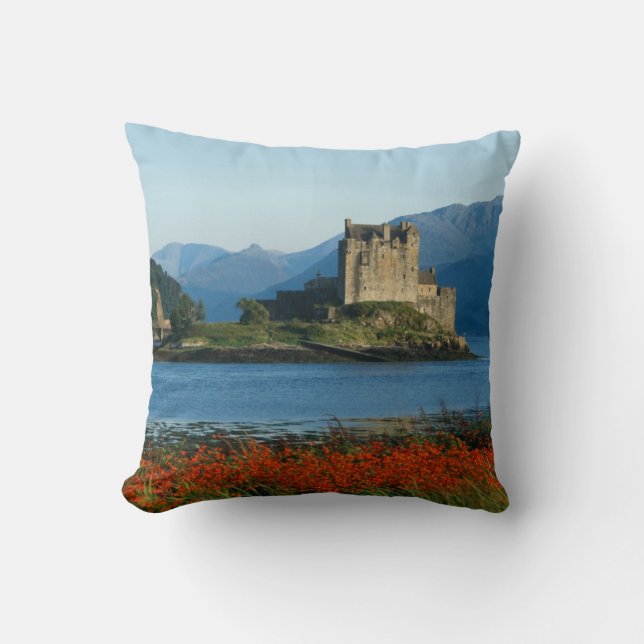 Eilean Donan Castle, Highlands, Schottland 3 Kissen (Vorderseite)