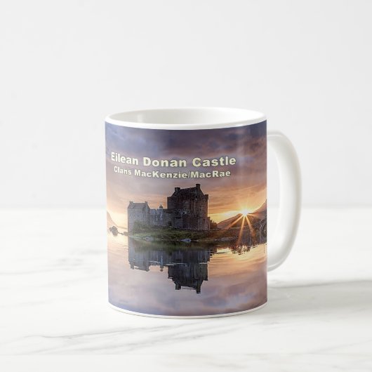 Eilean Donan Castle - MacKenzie MacRae Clans Kaffeetasse (VorderseiteRechts)